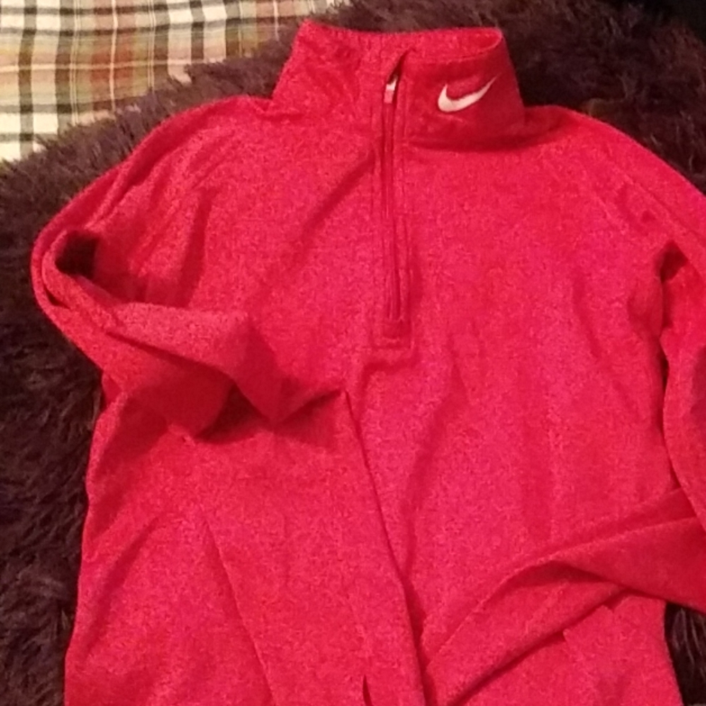 Dri fit pull over